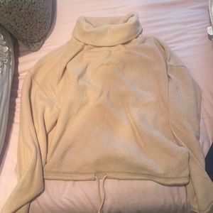 cropped sweatshirt